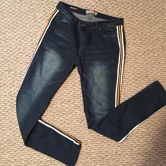 Skinny Jeans - Picture 1 of 4